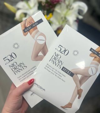 ✨ Objevte sílu dokonalosti s italskou značkou Arosha! 🤍 Prémiové zeštíhlující kalhoty s technologií Architekt Define...